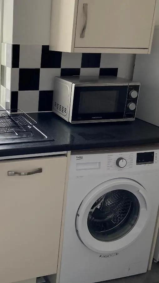 2 Bed Apartment Close To City Centre Cardiff United Kingdom